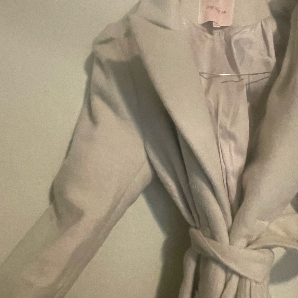 Ivy City White Coat Sloane